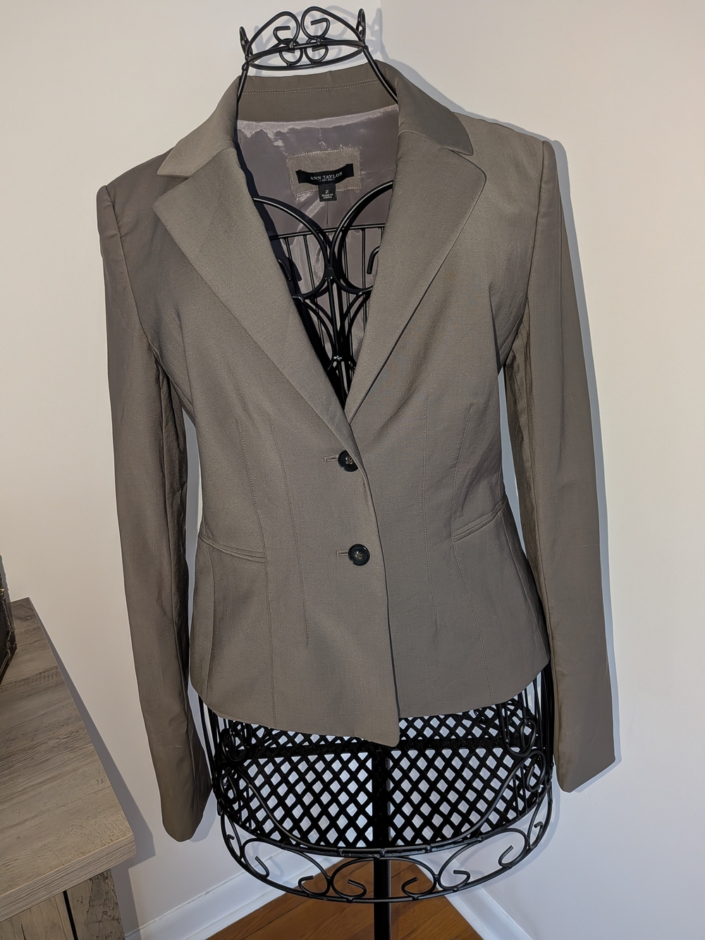 Ann Taylor Virgin Wool Blend 2-Button Fitted Blazer Jacket - Taupe / Gray